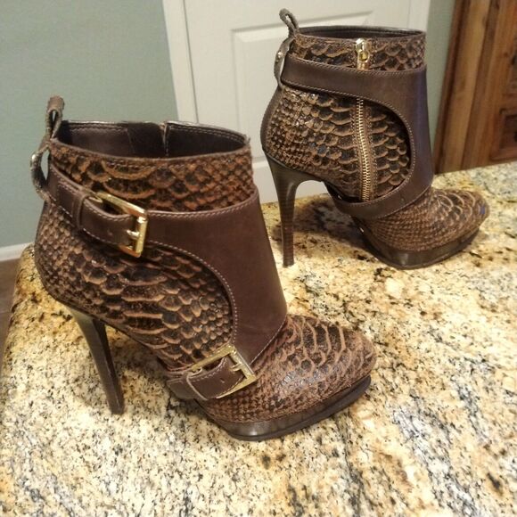 Michael Kors | Embossed Python Ankle Boot Size 7 M - Picture 3 of 12